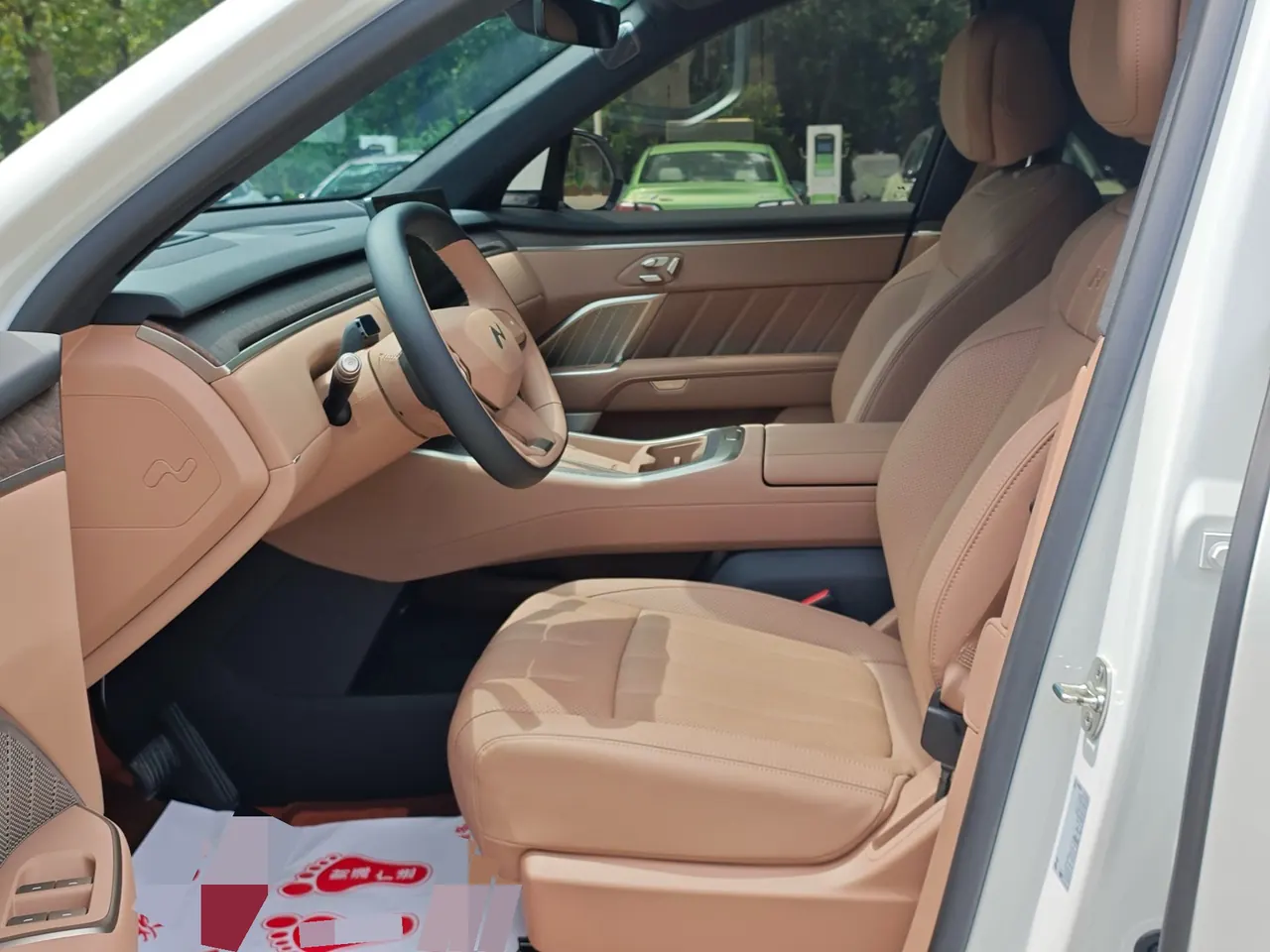 ONVO 2025 L90 Max six-seat automatic gear 7