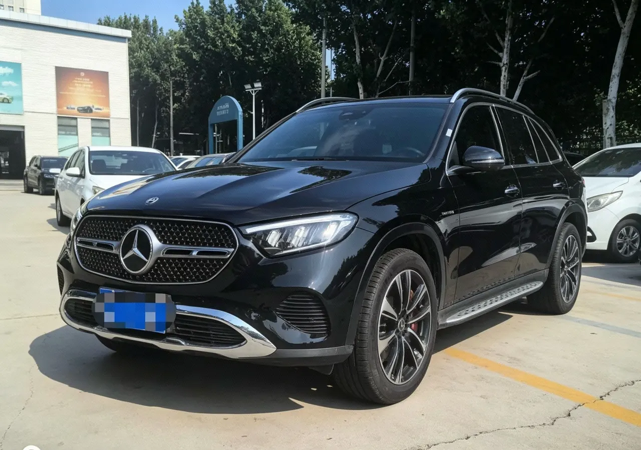 Open image lightbox: Mercedes Benz 2026 GLC 260 L 4MATIC 48V 2.0T Classic 5-seat Automatic Gear