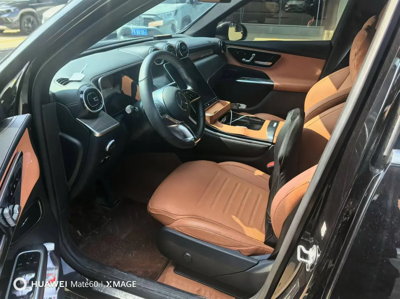 Mercedes Benz 2026 GLC 260 L 4MATIC 48V 2.0T Classic 5-seat Automatic Gear 4