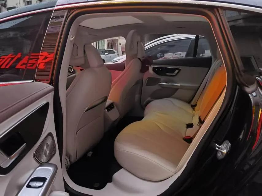 Mercedes Benz 2022 EQE 350 EQE 350 Deluxe Edition Automatic 5