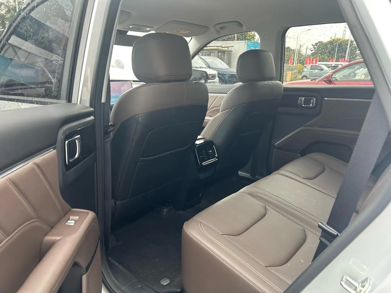 WuLing 2026 Starlight 560 1.5 Stepless 125km Luxury Automatic Transmission 3