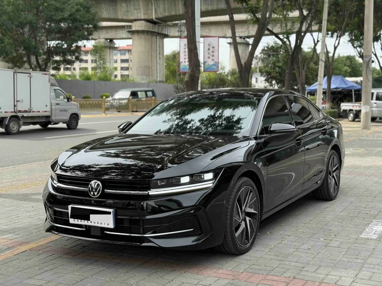 Open image lightbox: Volkswagen 2024 Magotan 2.0TSI 380TSI Extreme Edition Automatic