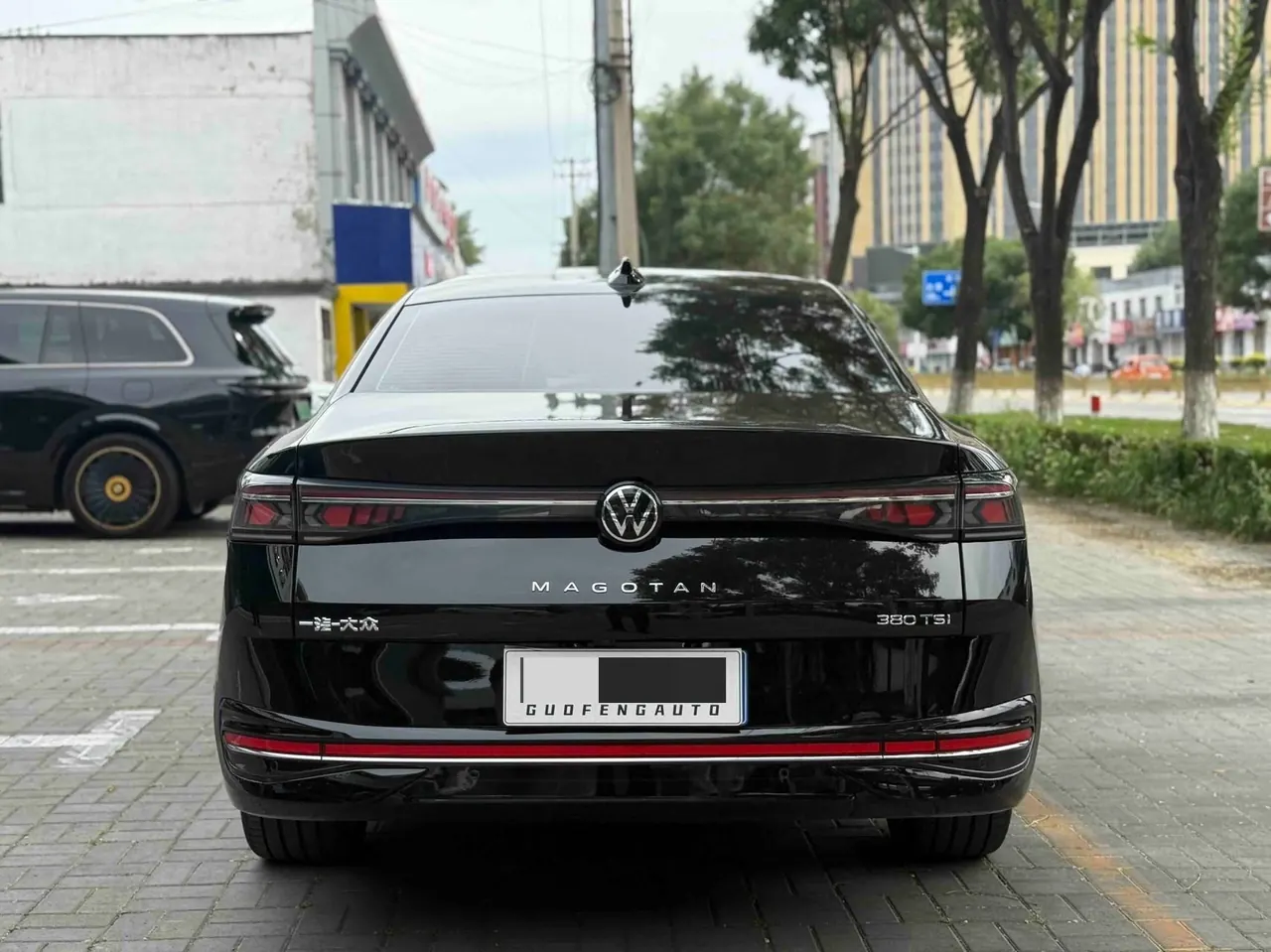Volkswagen 2024 Magotan 2.0TSI 380TSI Extreme Edition Automatic 3