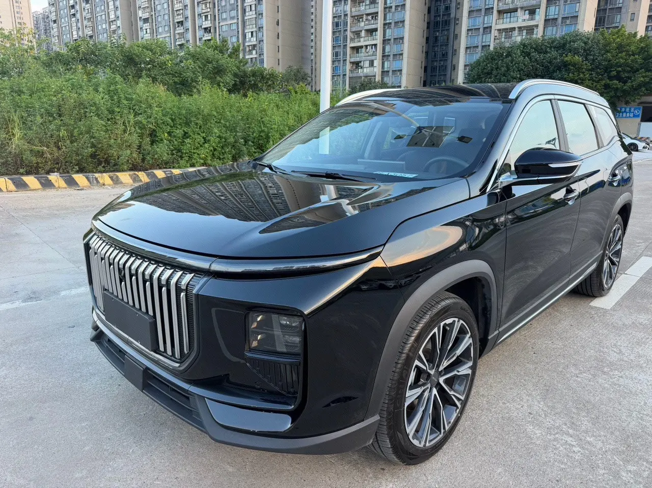 Jetour 2024 X90 PRO 2.0T Deluxe Edition 7-seat Automatic Gear - View 1