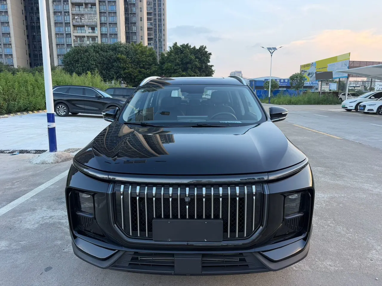 Jetour 2024 X90 PRO 2.0T Deluxe Edition 7-seat Automatic Gear 3