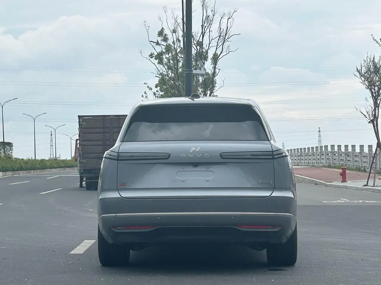 ONVO 2025 L90 Ultra Six‑Seater Automatic 5