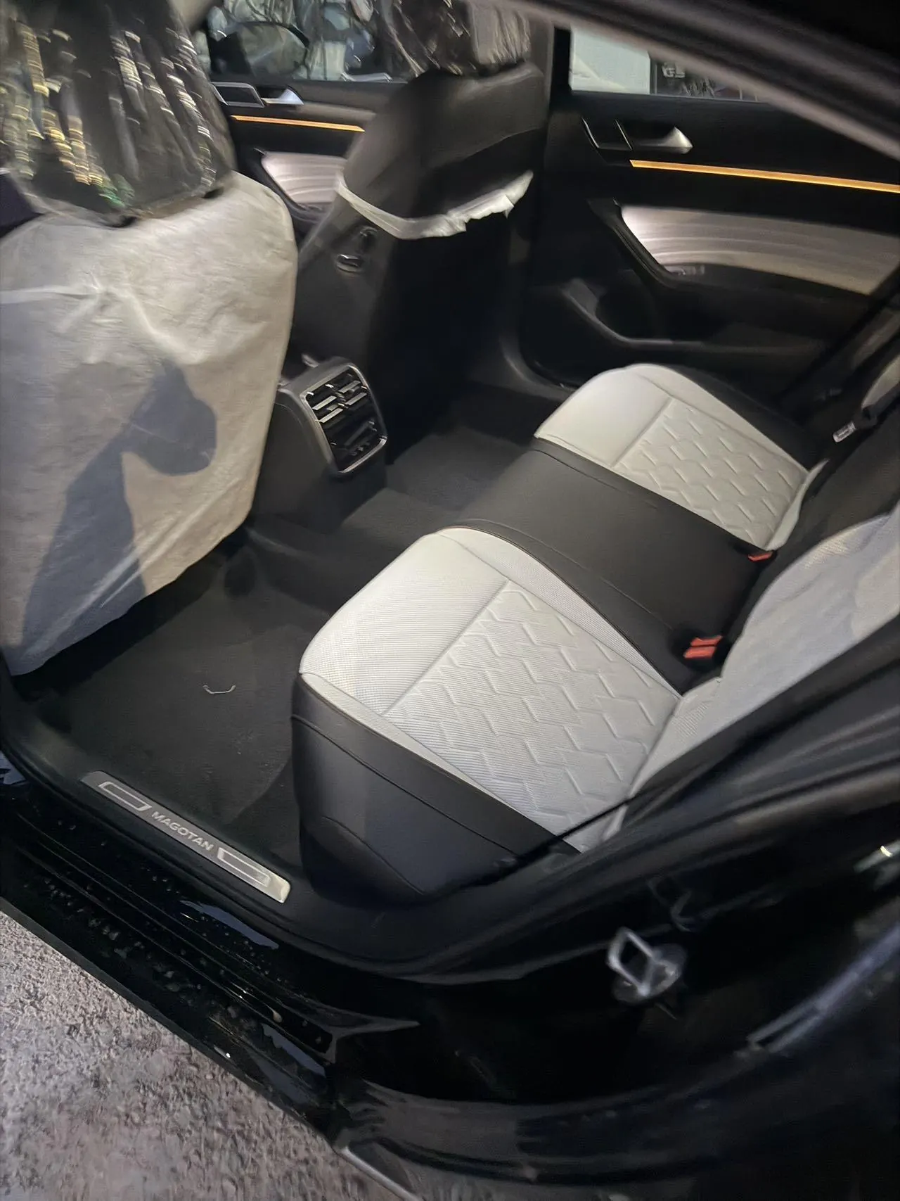 Volkswagen 2026 Magotan 2.0TSI 380TSI 30 million selected luxury automatic gear 6