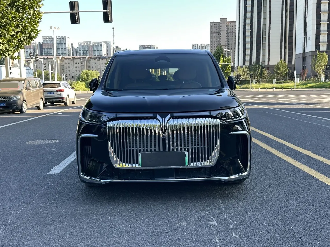 Voyah 2026 dreamers PHEV 1.5T Kunpeng Pro automatic gear 2