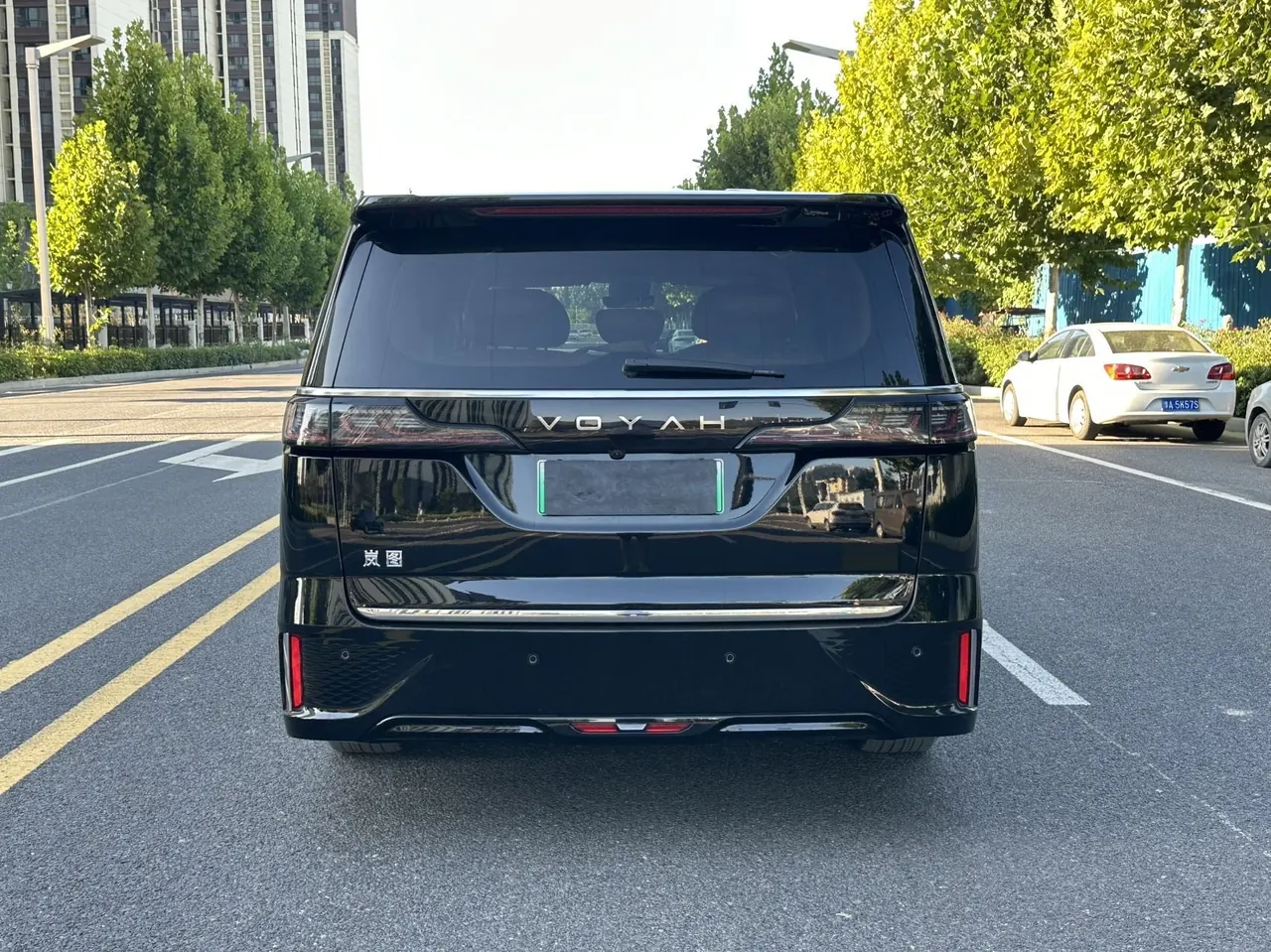 Voyah 2026 dreamers PHEV 1.5T Kunpeng Pro automatic gear 8