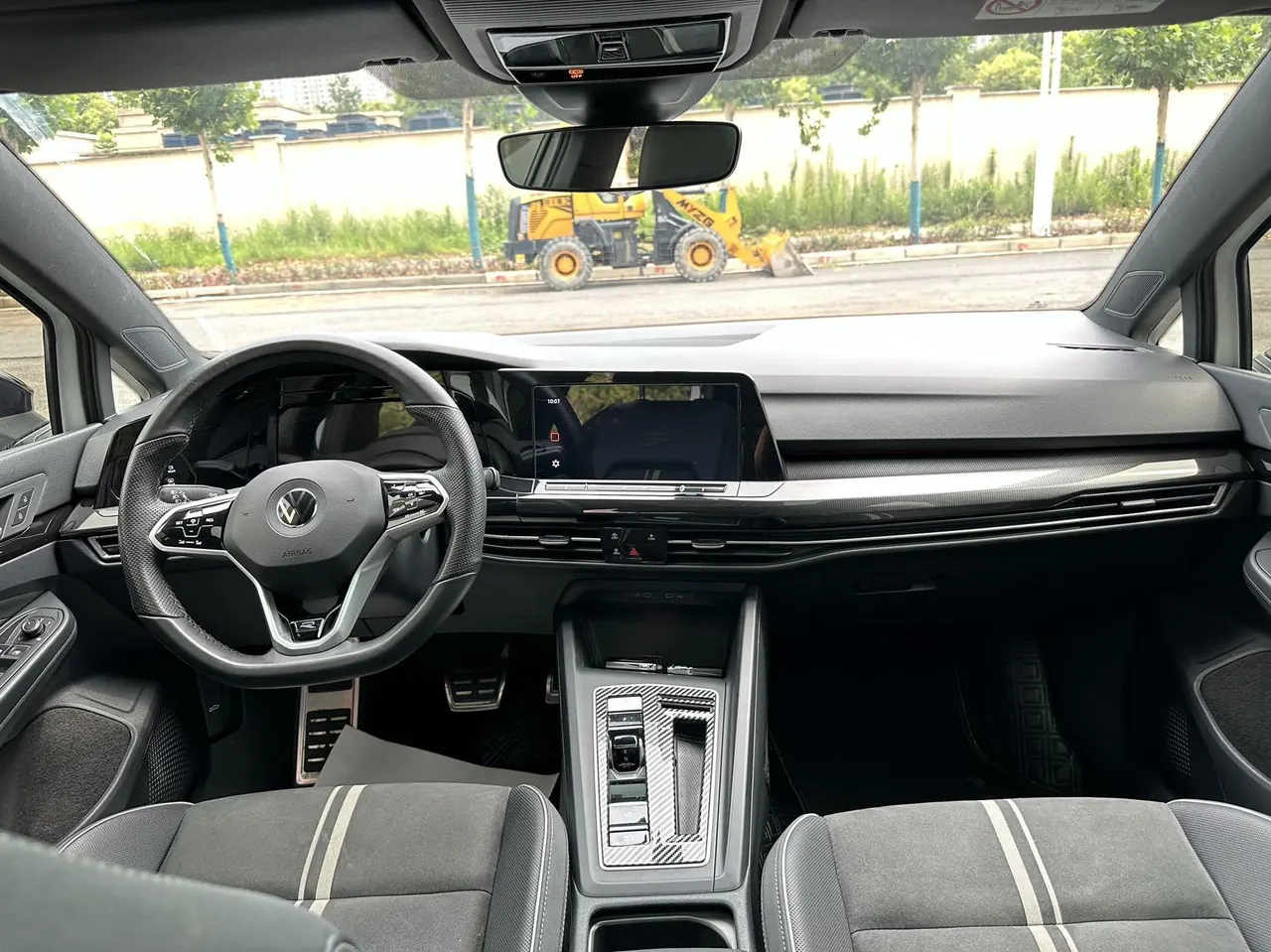 Volkswagen 2023 Golf 8 R-Line 1.4TSI 280TSI Lite Automatic 6