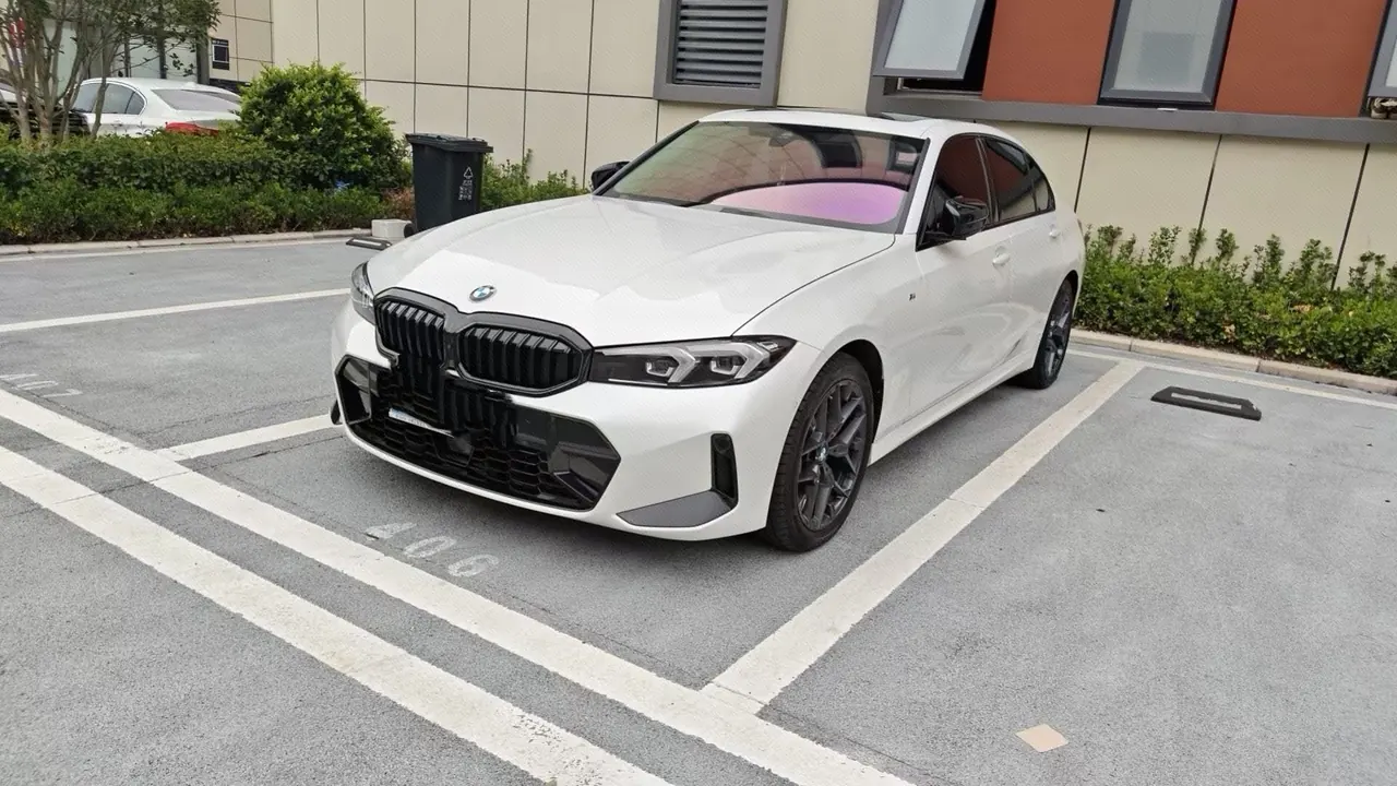 Open image lightbox: BMW 3 Series 2026 330Li 2.0T M Sports Obsidian Night Suit Automatic Gear