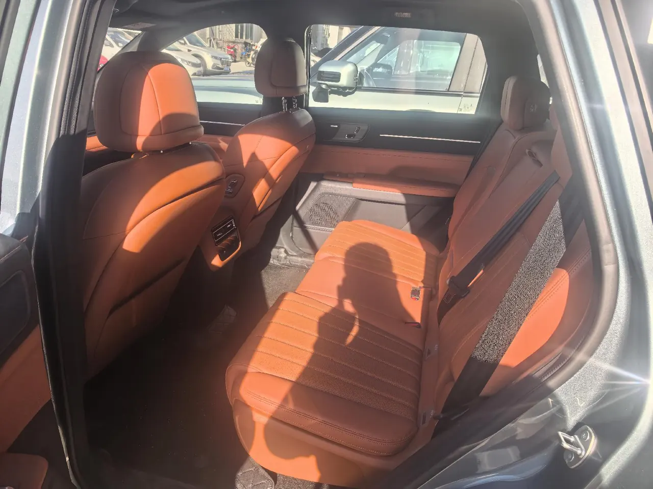 Jetour 2026 X70 PLUS 1.5T Premium Edition 7-seat Automatic Gear 7