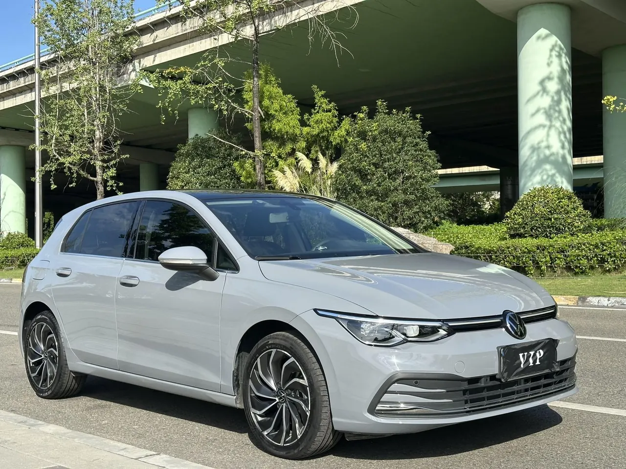 Volkswagen 2023 Golf 8 PRO 1.4TSI 280TSI Automatic 3