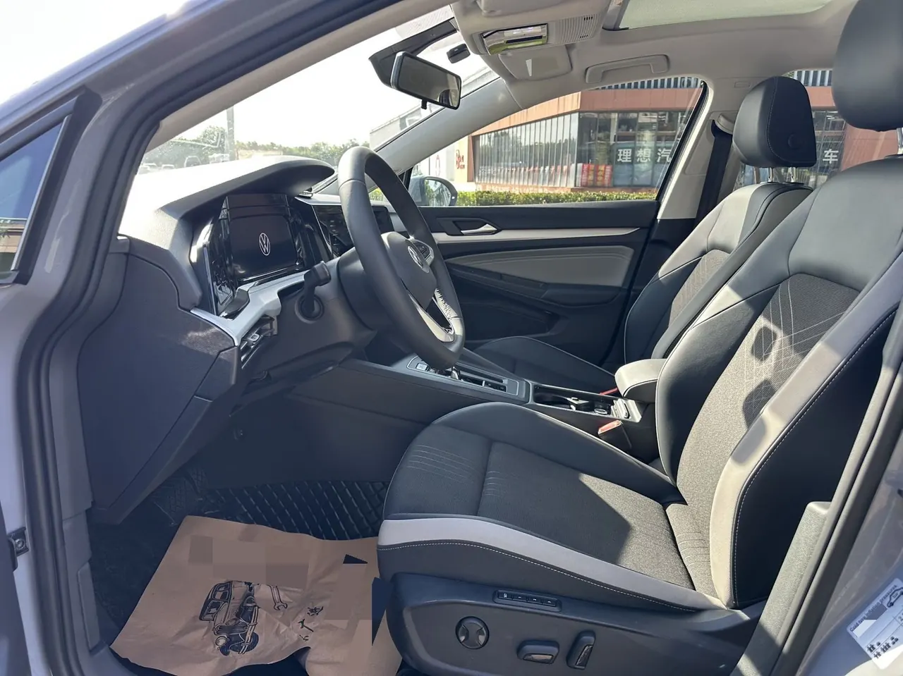 Volkswagen 2023 Golf 8 PRO 1.4TSI 280TSI Automatic 4