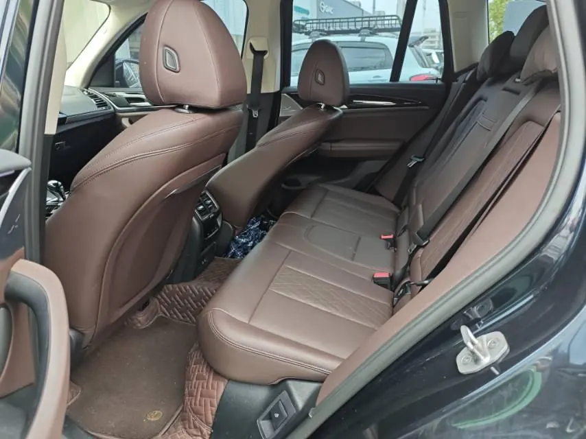 BMW 2023 X3 xDrive25i 2.0T M sports suit automatic gear 3