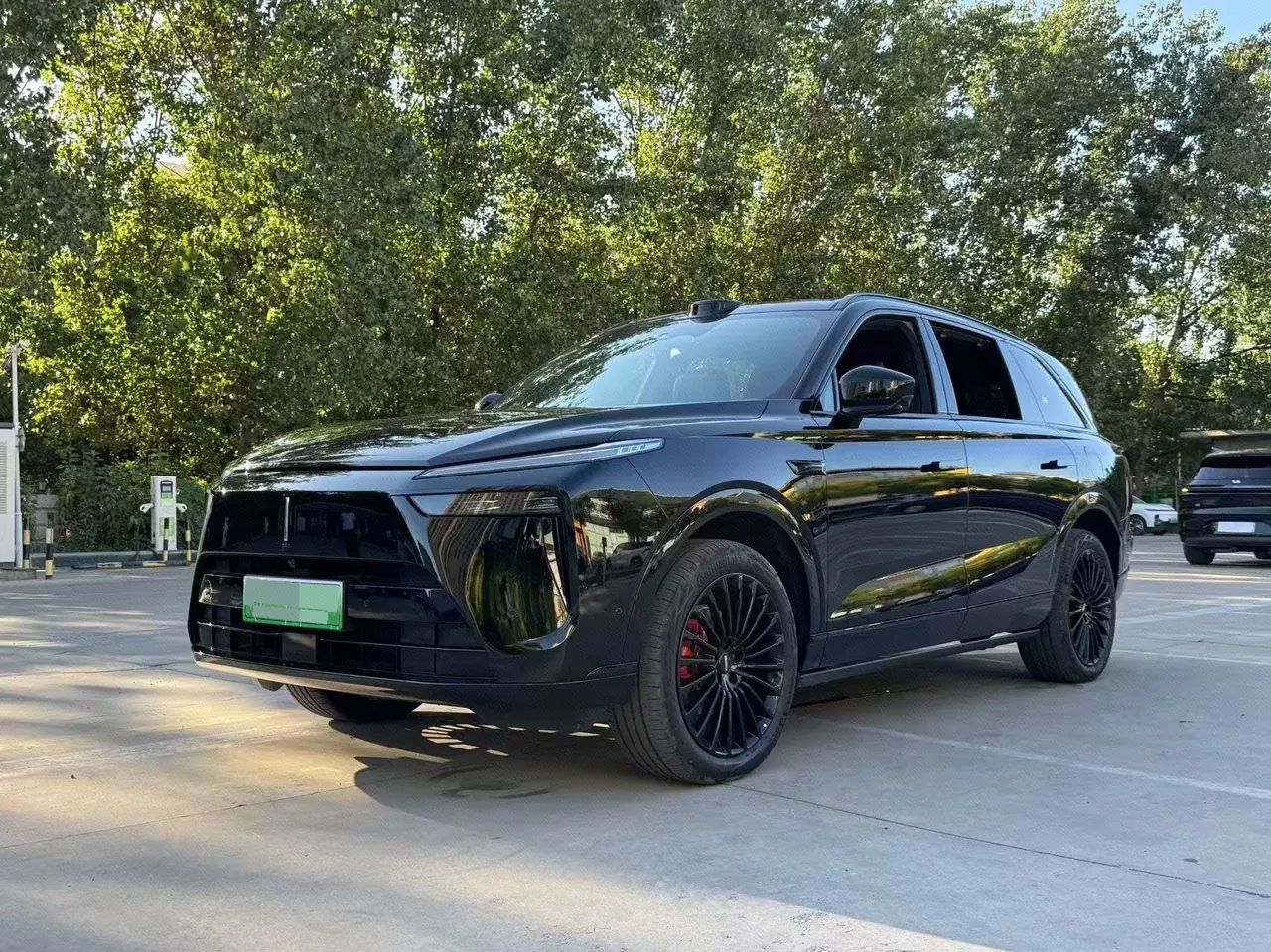 WEY 2026 Blue Mountain DHT 1.5T Intelligent Advanced Edition Four-wheel Drive Ultra Black Samurai Automatic Gear - View 1