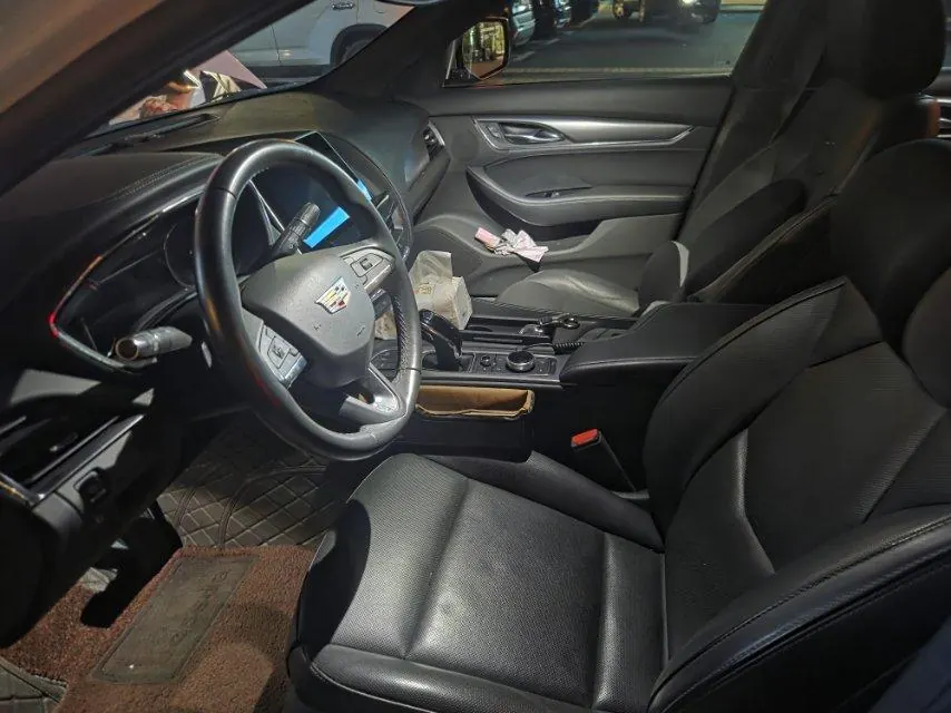 Cadillac 2023 CT5 2.0T 28T Luxury (Standard Edition) Automatic Gear 2