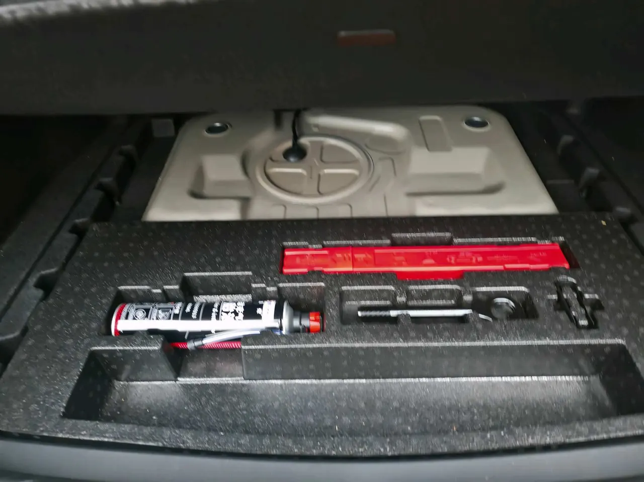 Geely Galaxy 2025 xingyao 6 EM-i 1.5 60km sailing version of automatic gear 13