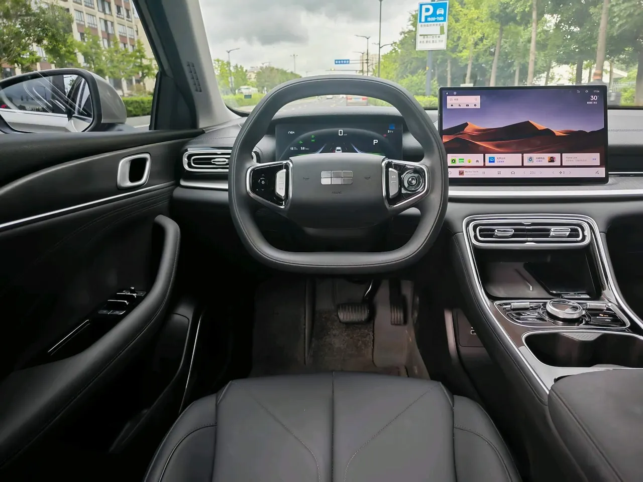 Geely Galaxy 2025 xingyao 6 EM-i 1.5 60km sailing version of automatic gear 7