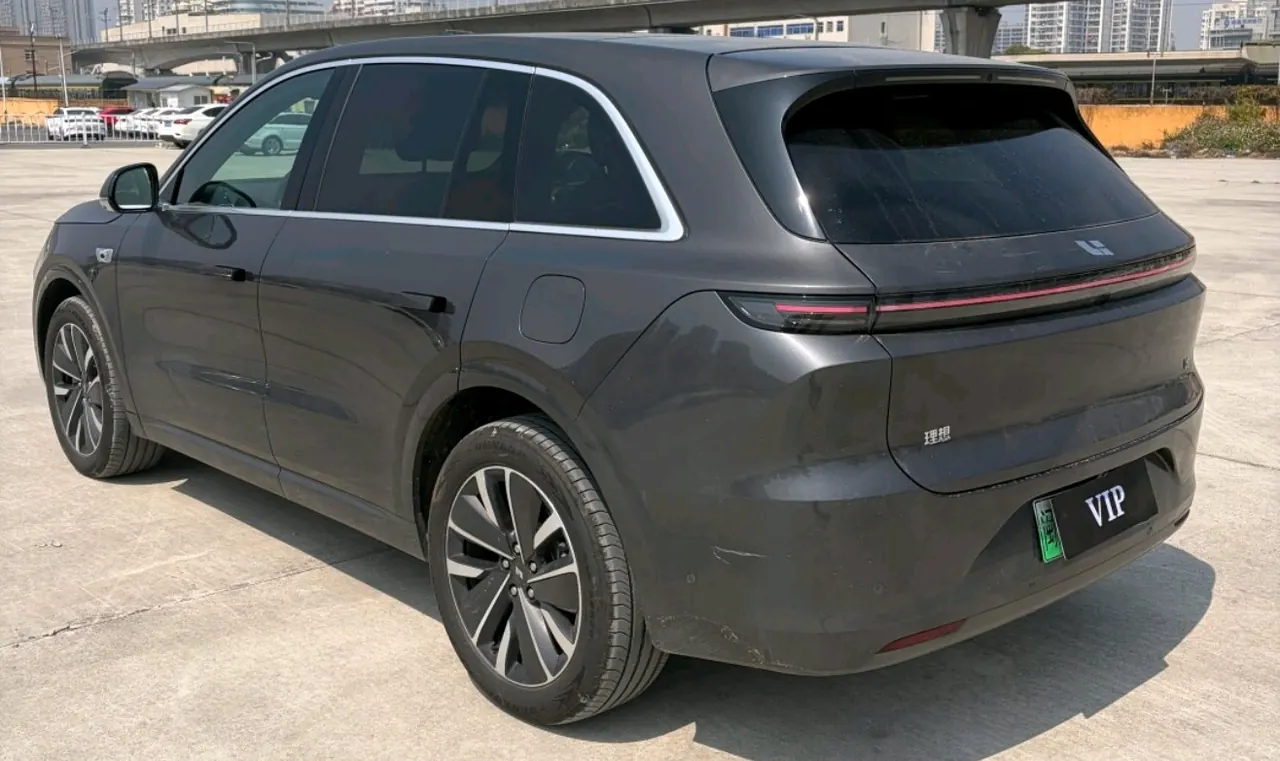 Li 2025 L6 Max Intelligent Rejuvenation New Edition Automatic Gear 3