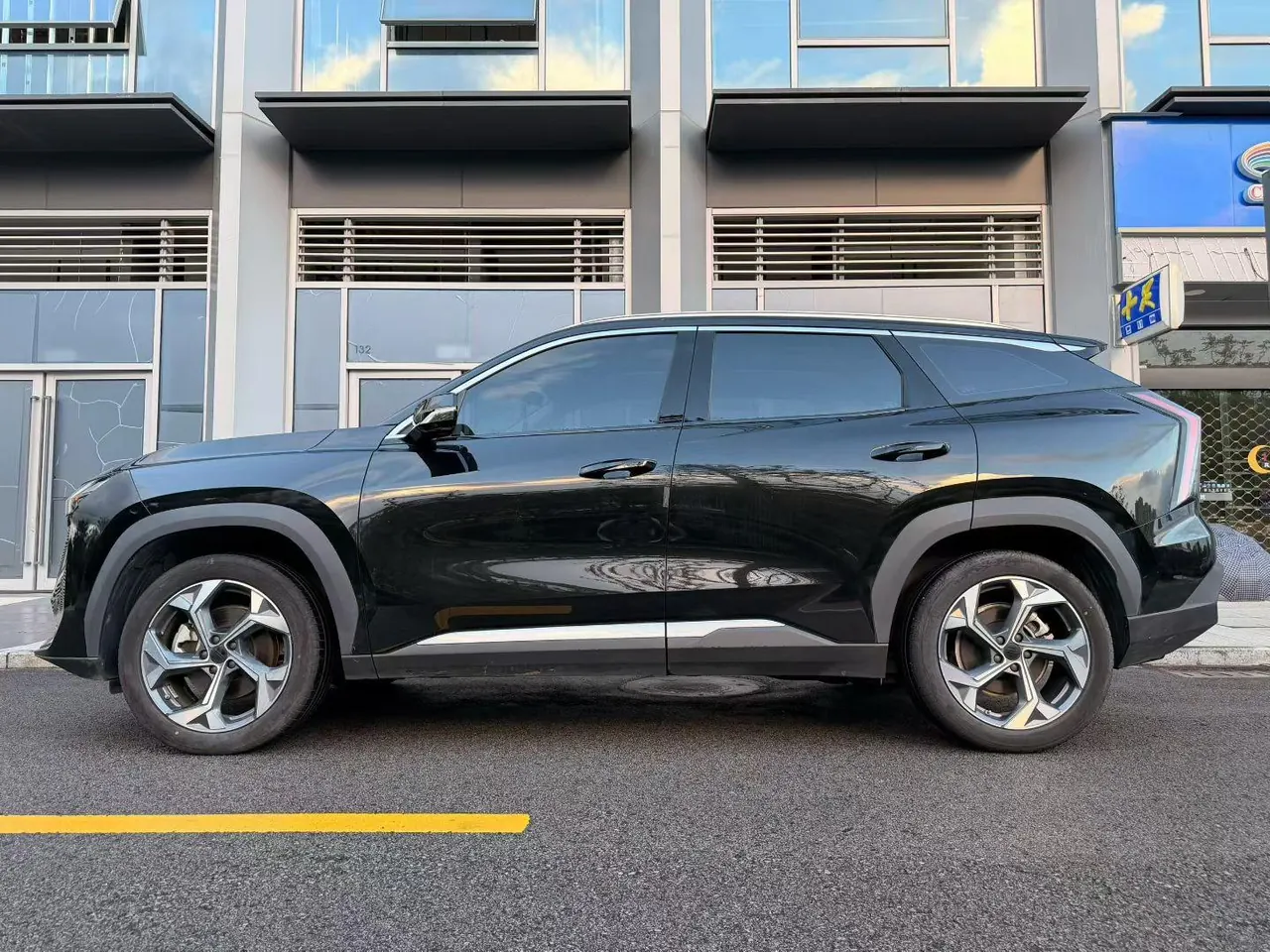 Geely 2024 Boyue L 1.5TD Premium Edition Automatic Gear 3
