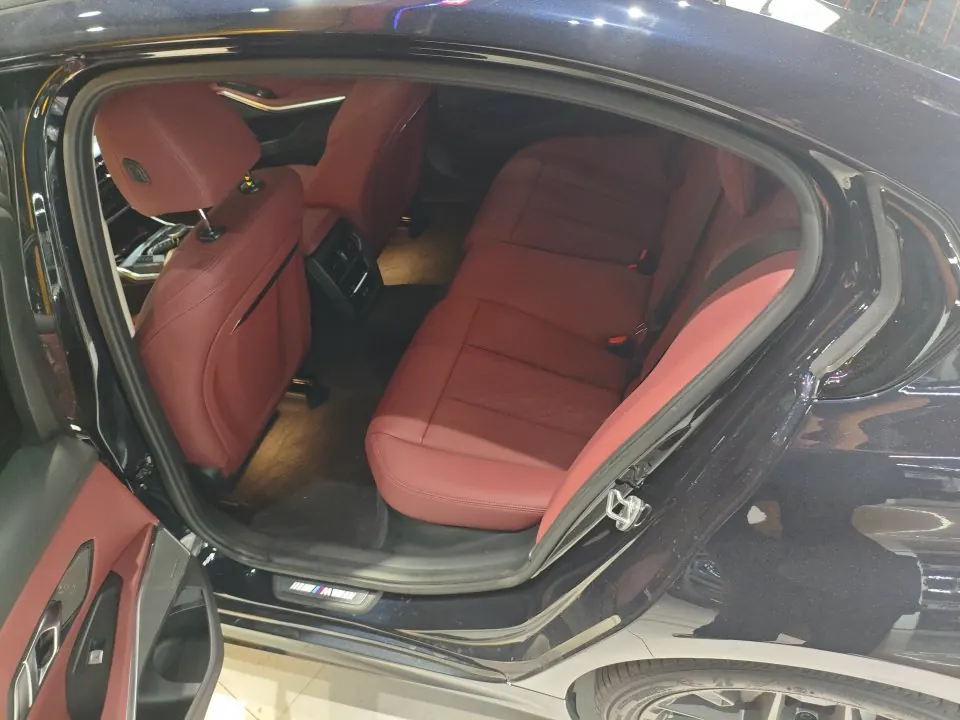 BMW 3 Series 2026 330Li 2.0T M Sports Obsidian Night Suit Automatic Gear 4