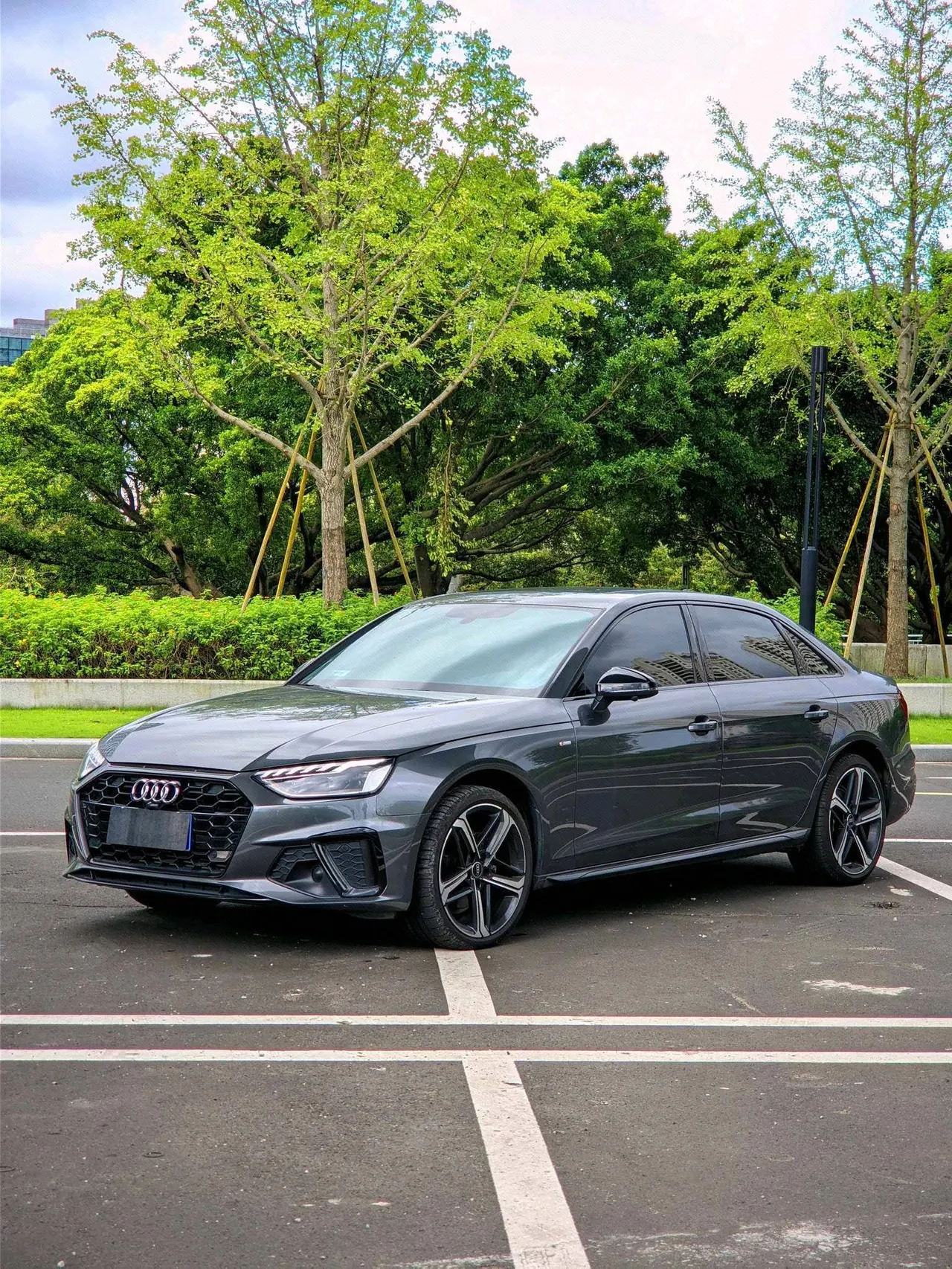 Open image lightbox: Audi 2024 A4L 2.0TFSI 40TFSI Deluxe Dynamic Automatic