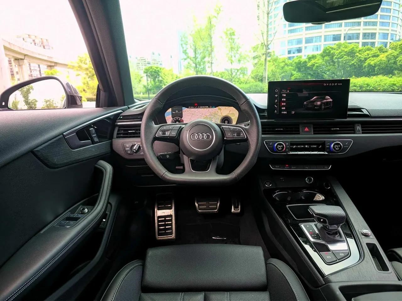 Audi 2024 A4L 2.0TFSI 40TFSI Deluxe Dynamic Automatic 11