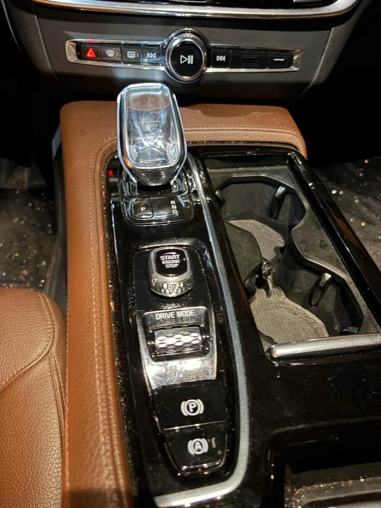 Volvo S90 New Energy 2020 S90 PHEV 2.0T T8 Zhiyi Deluxe Automatic Gear 10