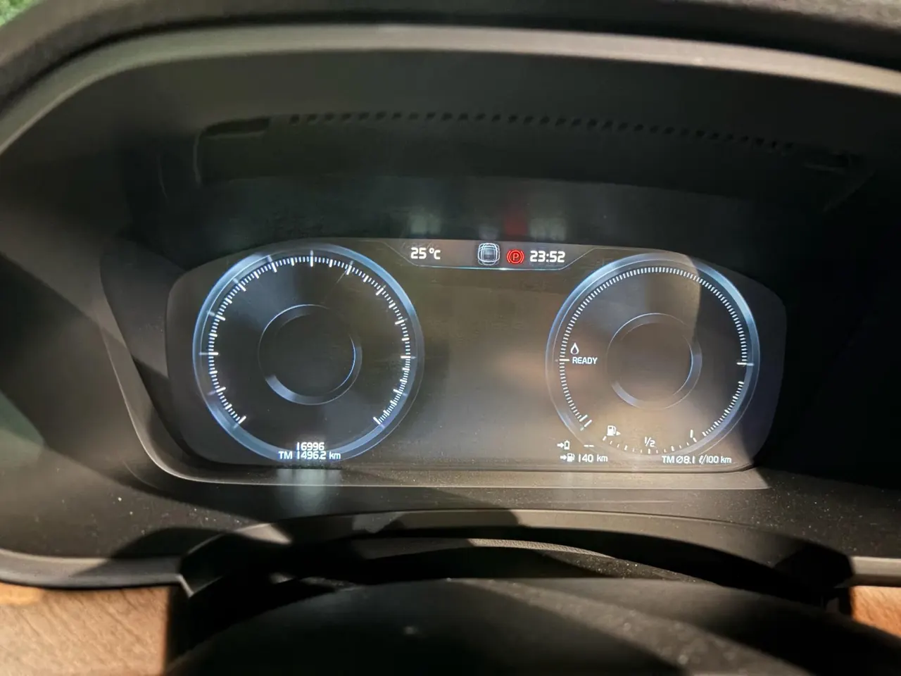 Volvo S90 New Energy 2020 S90 PHEV 2.0T T8 Zhiyi Deluxe Automatic Gear 11