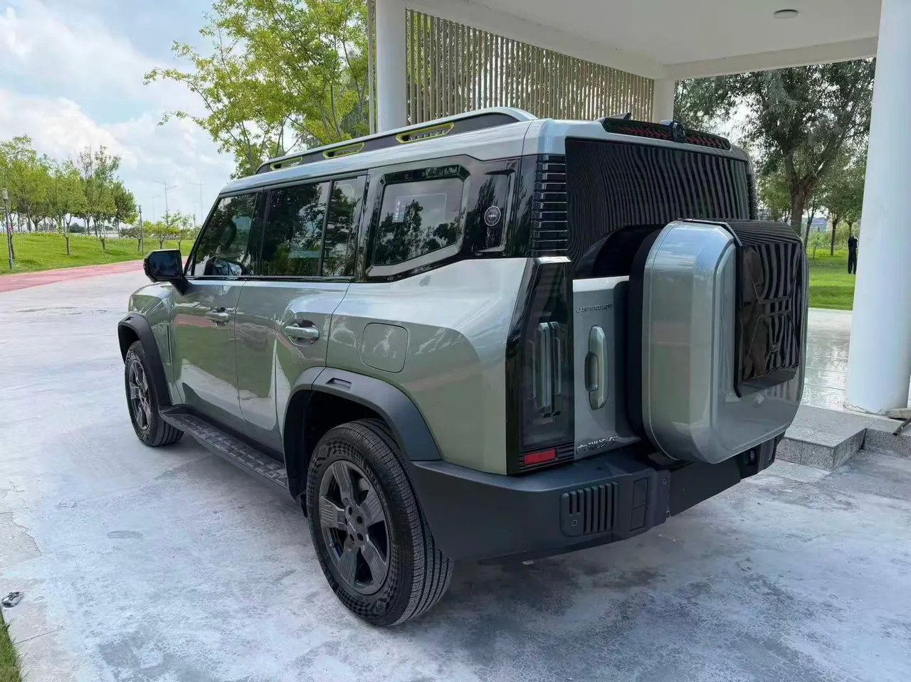 Jetour 2023 Travelers 1.5T Two-Drive Discovery PRO Automatic Gear 3