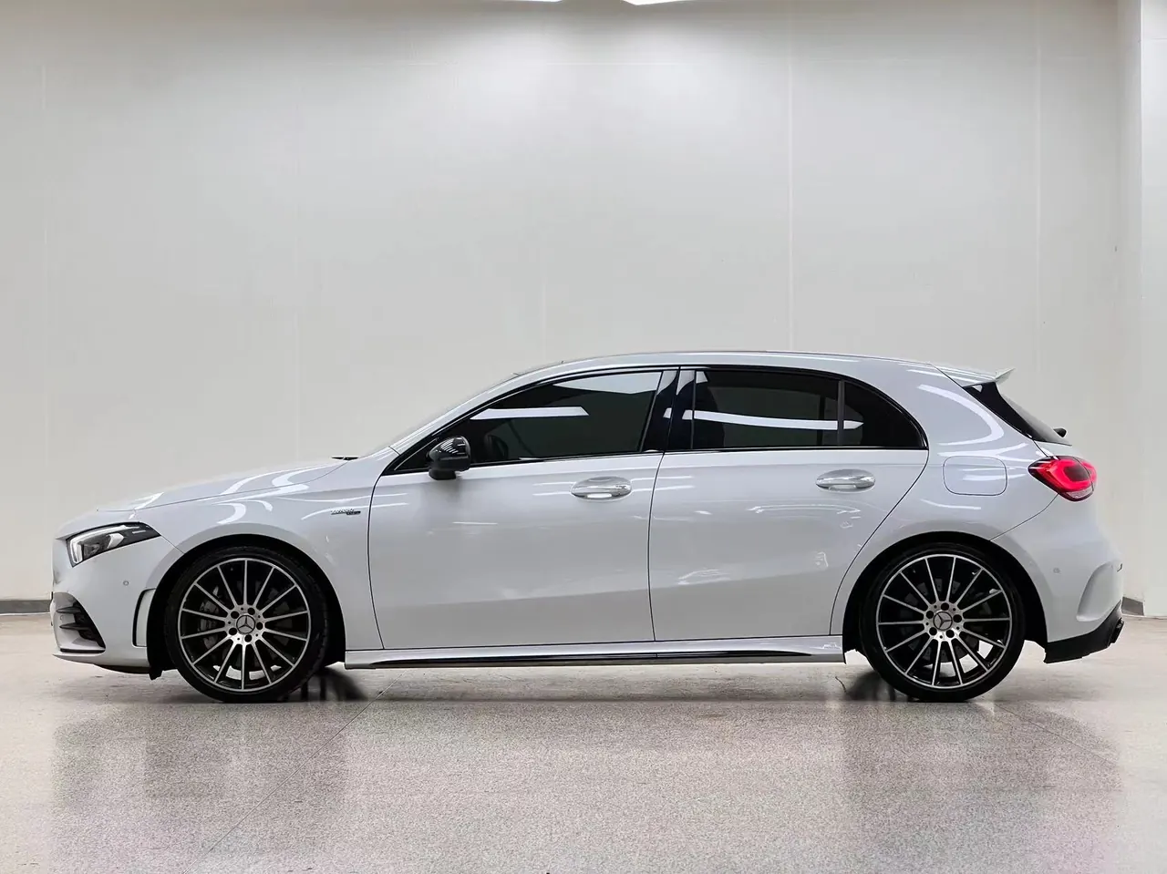 Mercedes Benz Class A AMG (Imported) 2020 A 35 AMG 4MATIC 2.0T Automatic Gear 4
