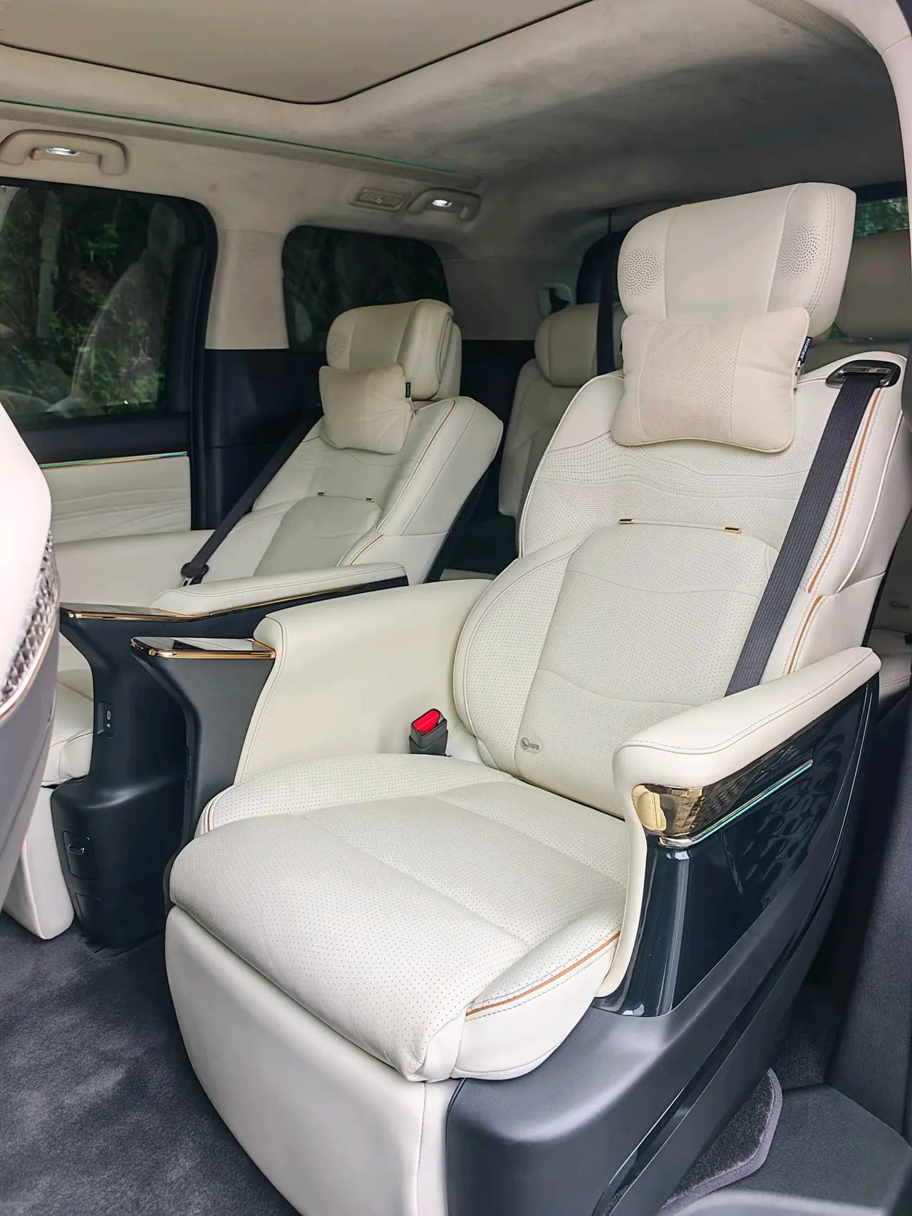 Chuanqi 2023 E9 2.0T Master Automatic Gear 7