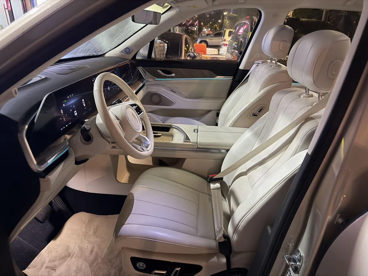 WEY 2023 Blue Mountain DHT 4WD Long Endurance Edition Automatic Gear 3