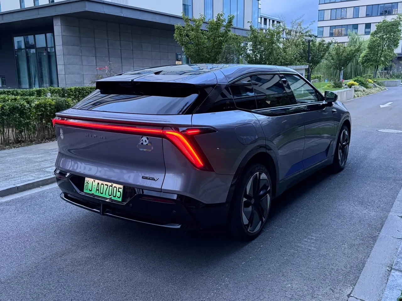 HiPhi 2023 HiPhi Y 560km Elite Automatic Gear 11