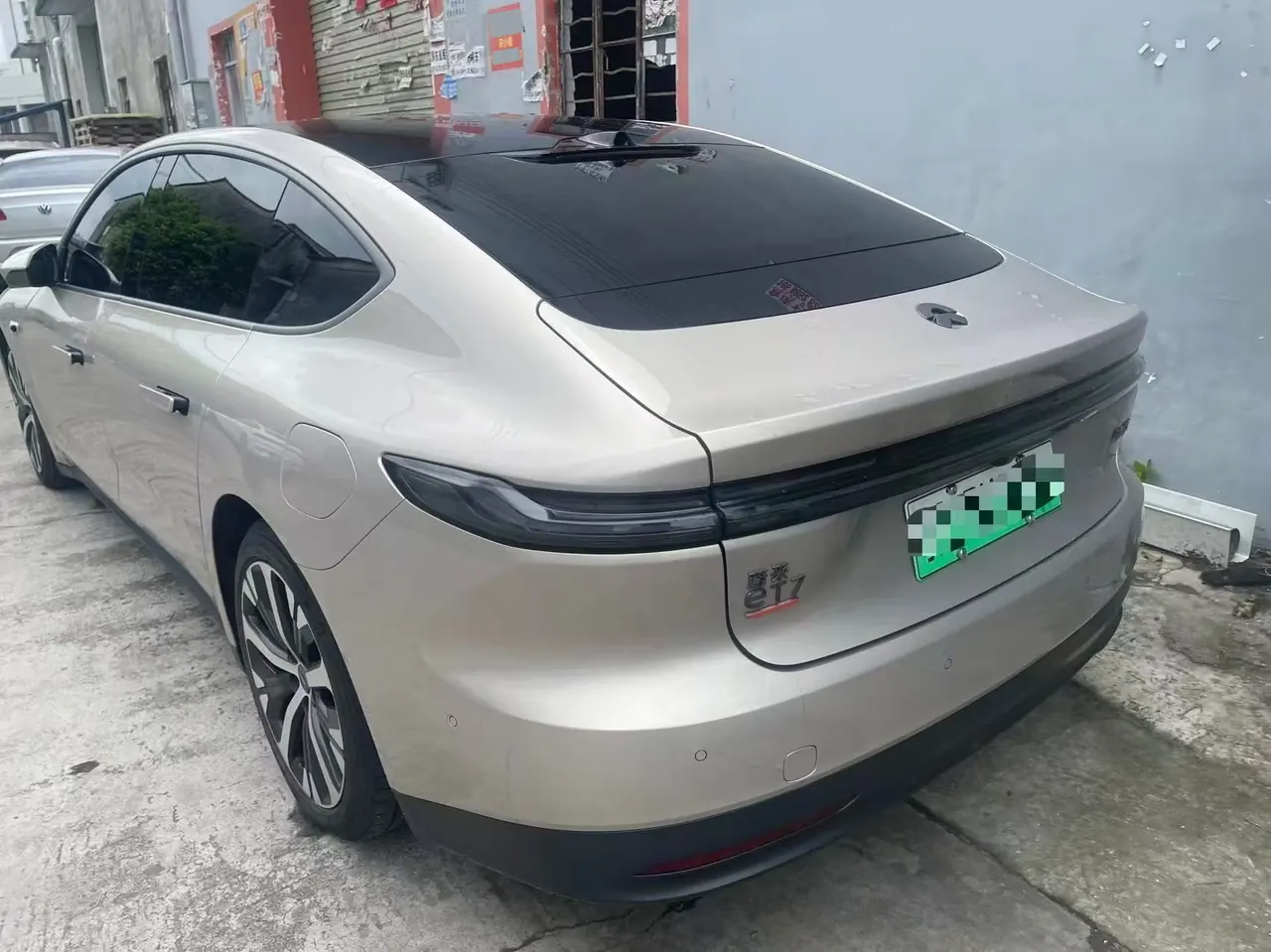NIO 2023 ET7 75kWh automatic gear 6