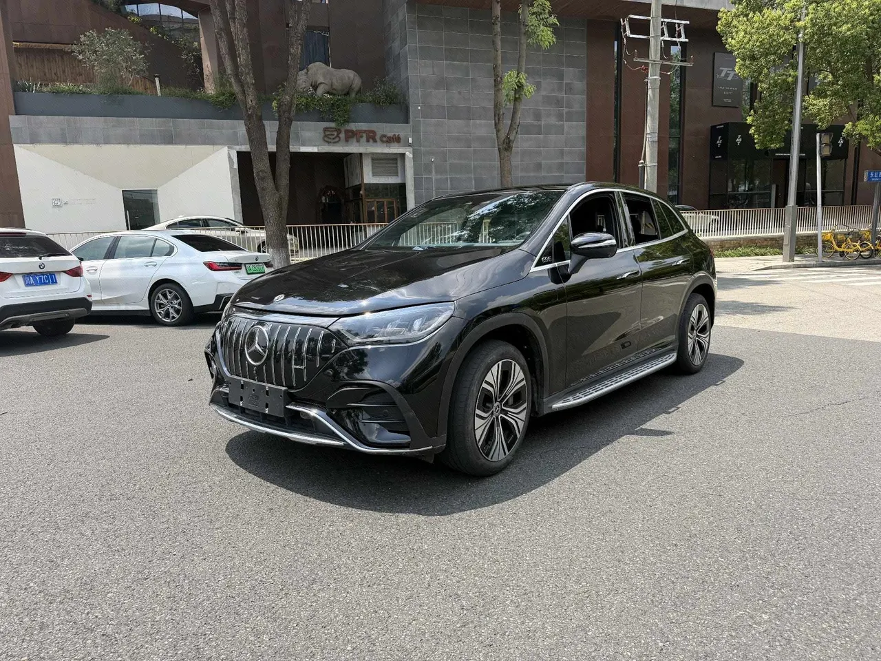 Mercedes Benz 2023 EQE SUV 350 4MATIC EQE SUV 350 4MATIC Deluxe Edition Automatic - View 1