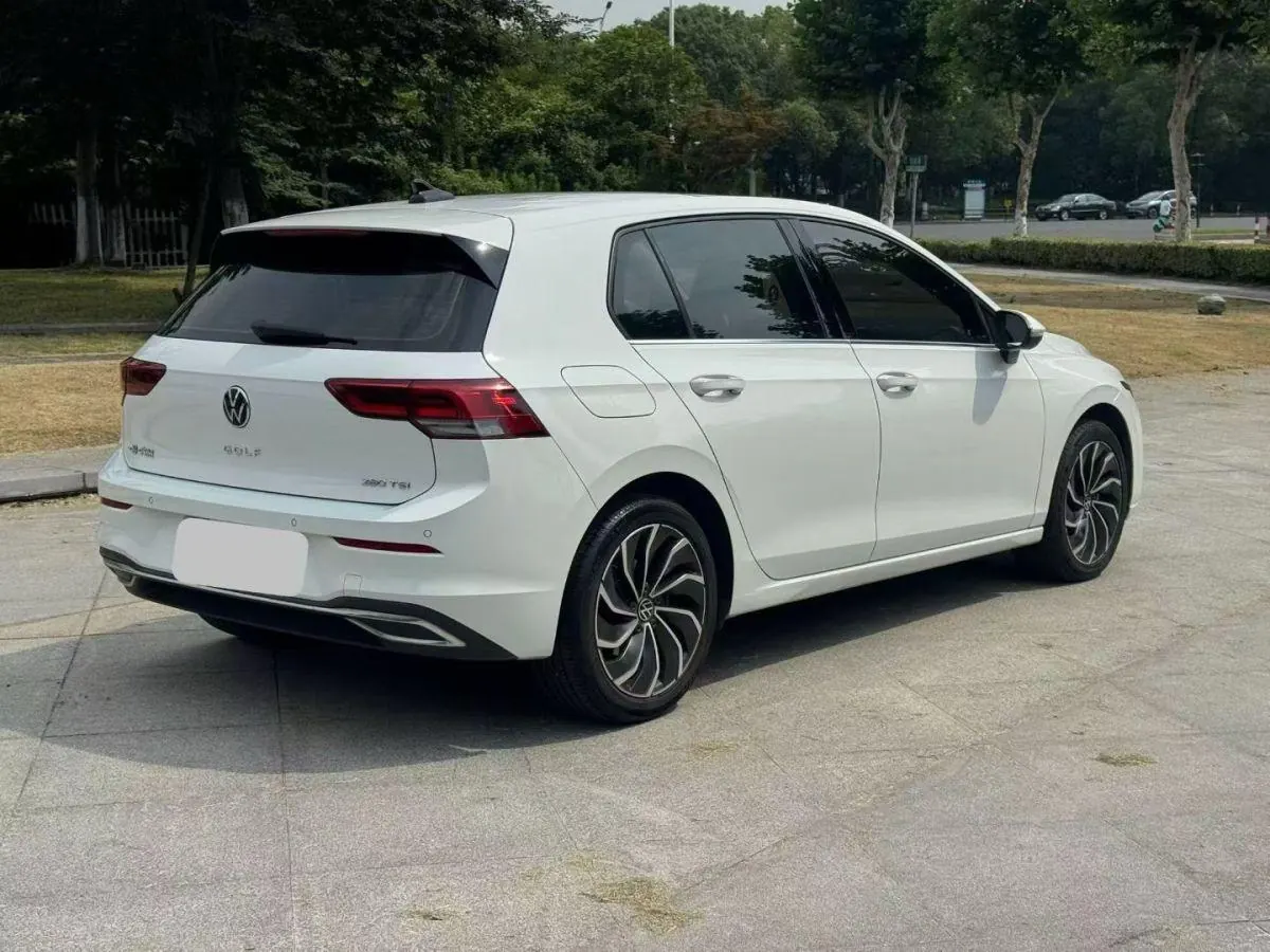Volkswagen 2021 Golf 8 PRO 1.4TSI 280TSI Automatic 2