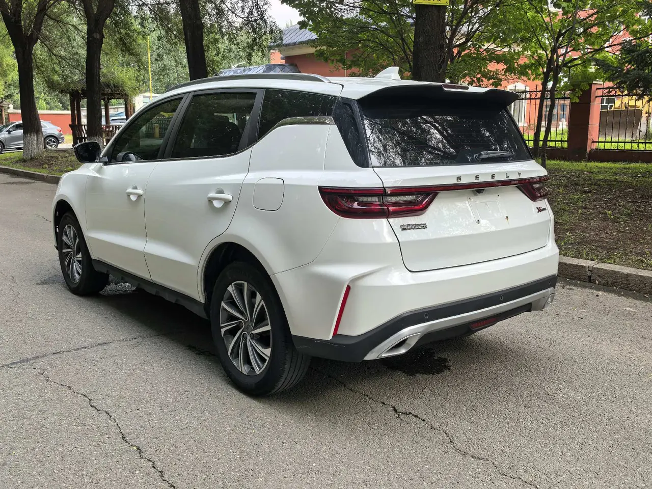 Geely Vision SUV(X6) 2021 Vision X6 Pro 1.4T Premium Automatic 4