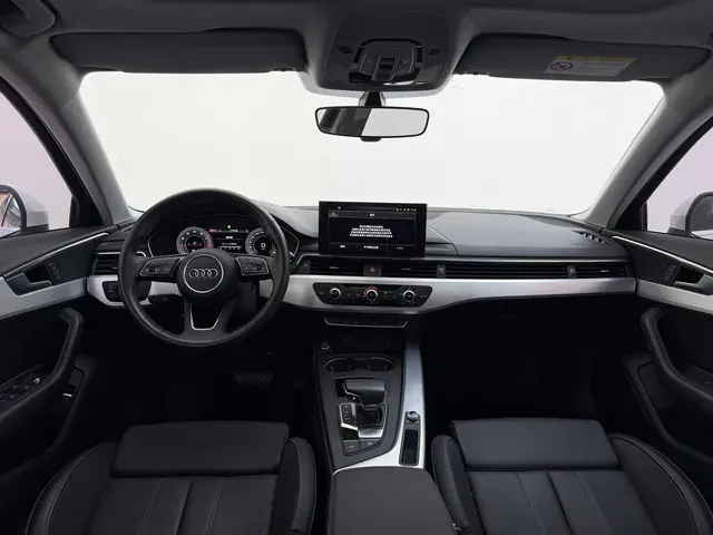 Audi 2023 A4L 2.0TFSI 40TFSI Deluxe Dynamic Automatic 3