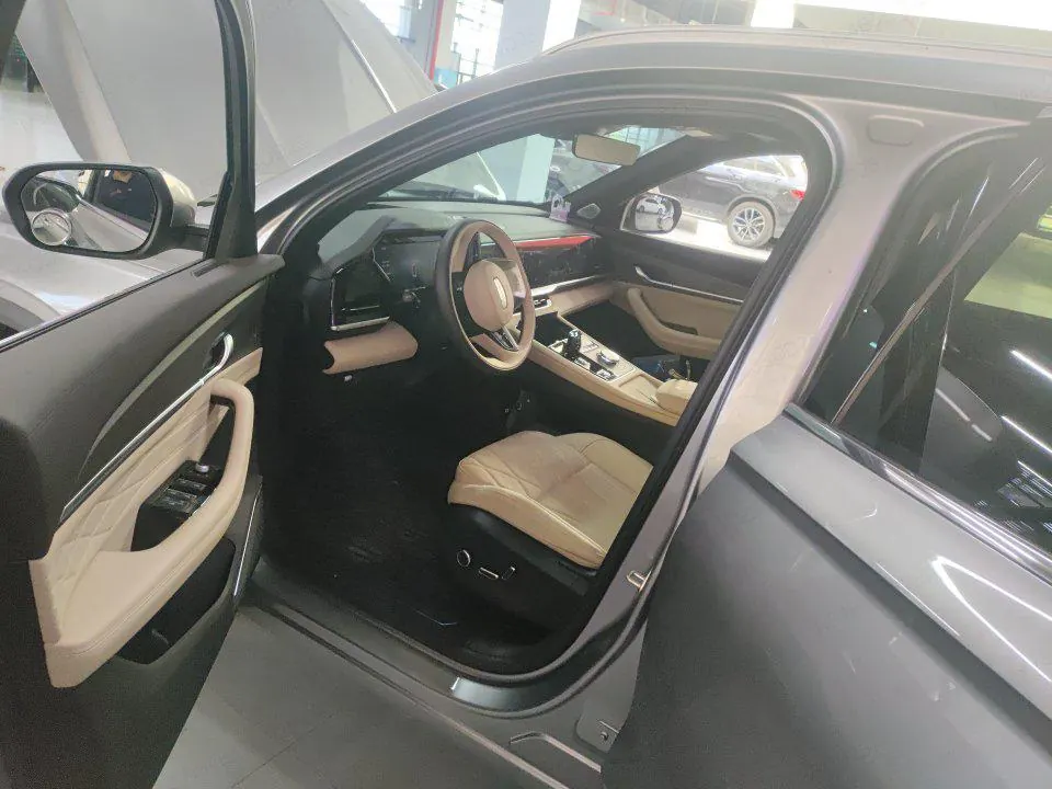 Geely 2025 XingyueL (Monjaro) 2.0TD Oriental Obsidian Current Edition Automatic Gear 3