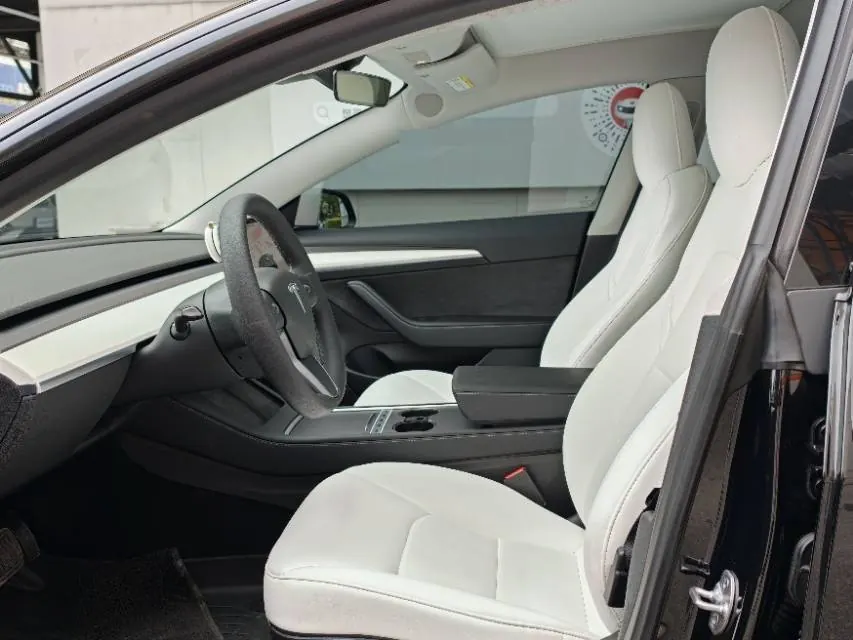 Tesla 2022 Model 3 rear-wheel drive version of automatic transmission 7
