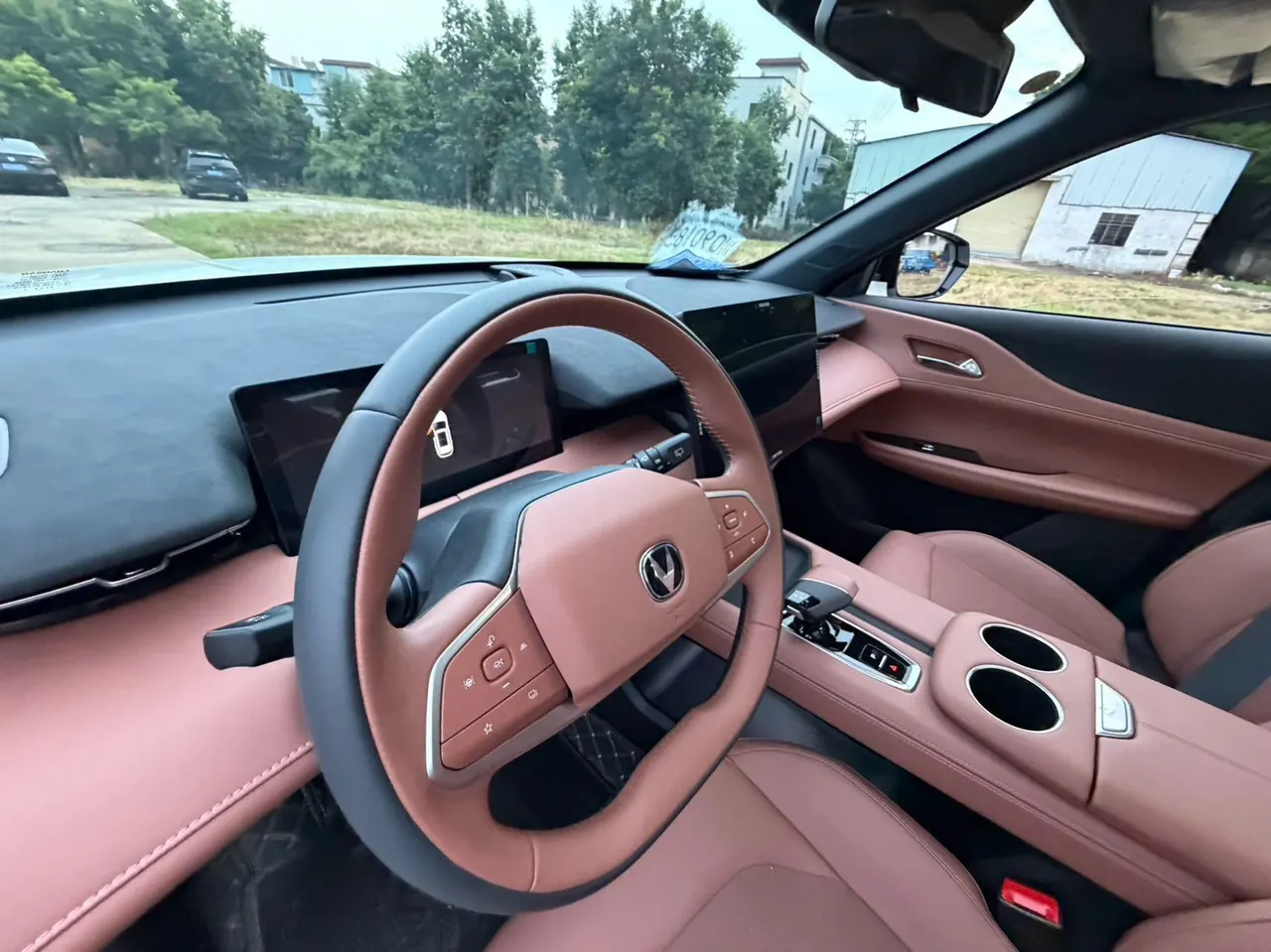 ChangAn 2025 UNI-Z 1.5T Luxury Automatic 5