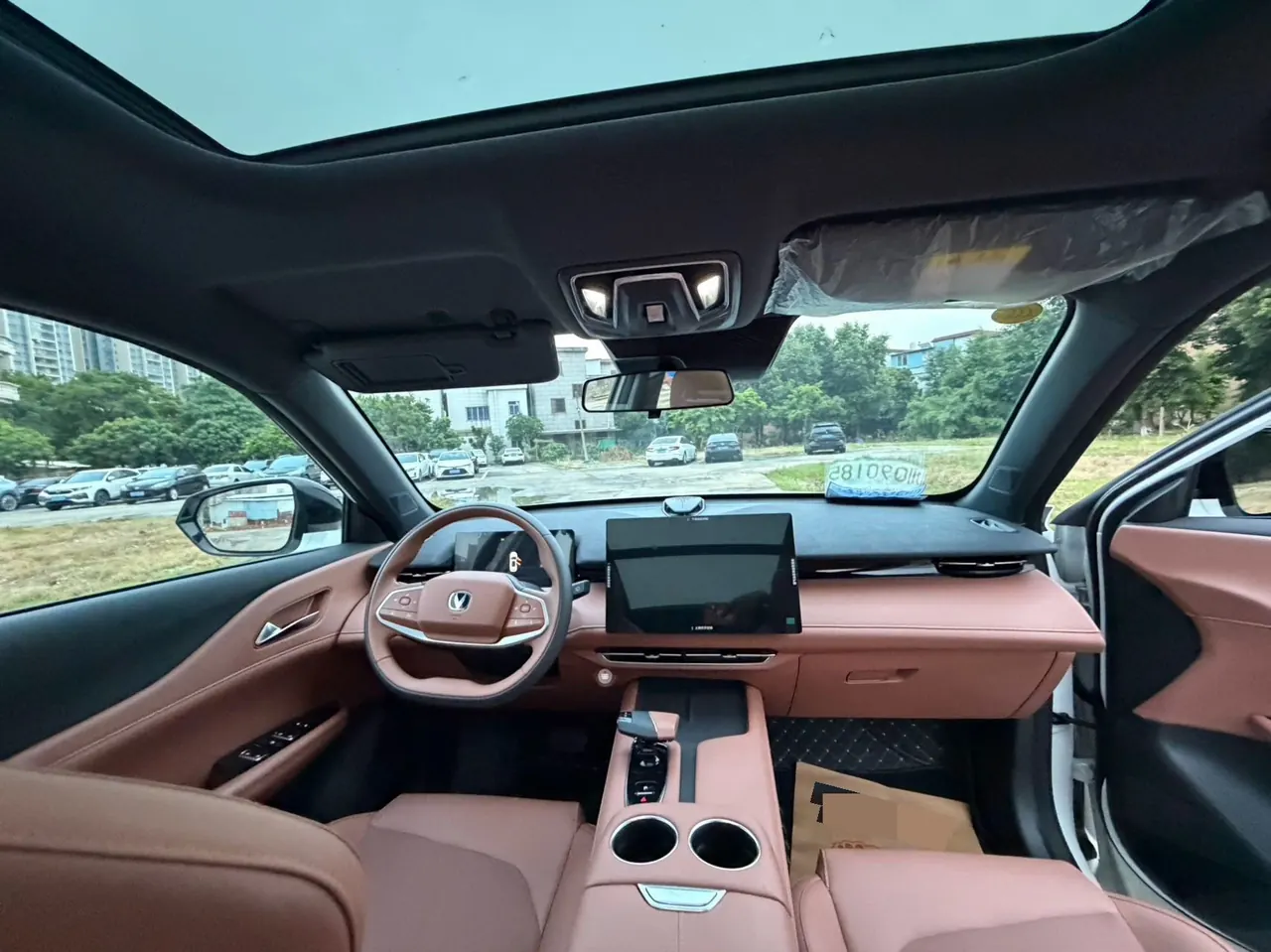 ChangAn 2025 UNI-Z 1.5T Luxury Automatic 8