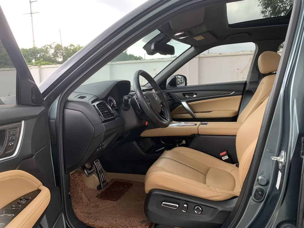 Honda 2020 UR-V 2.0T 370TURBO 4-wheel drive automatic gear 2