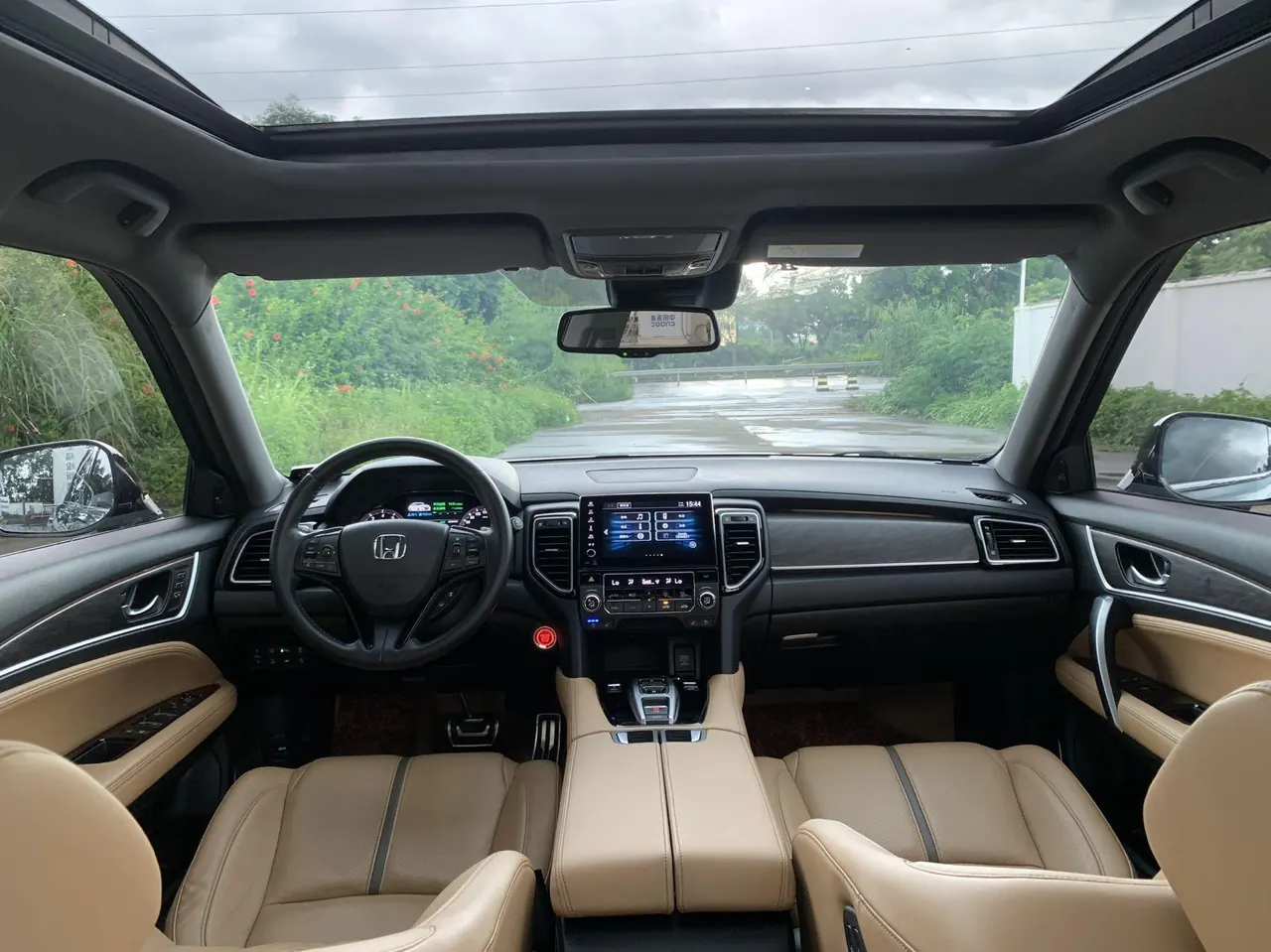 Honda 2020 UR-V 2.0T 370TURBO 4-wheel drive automatic gear 4