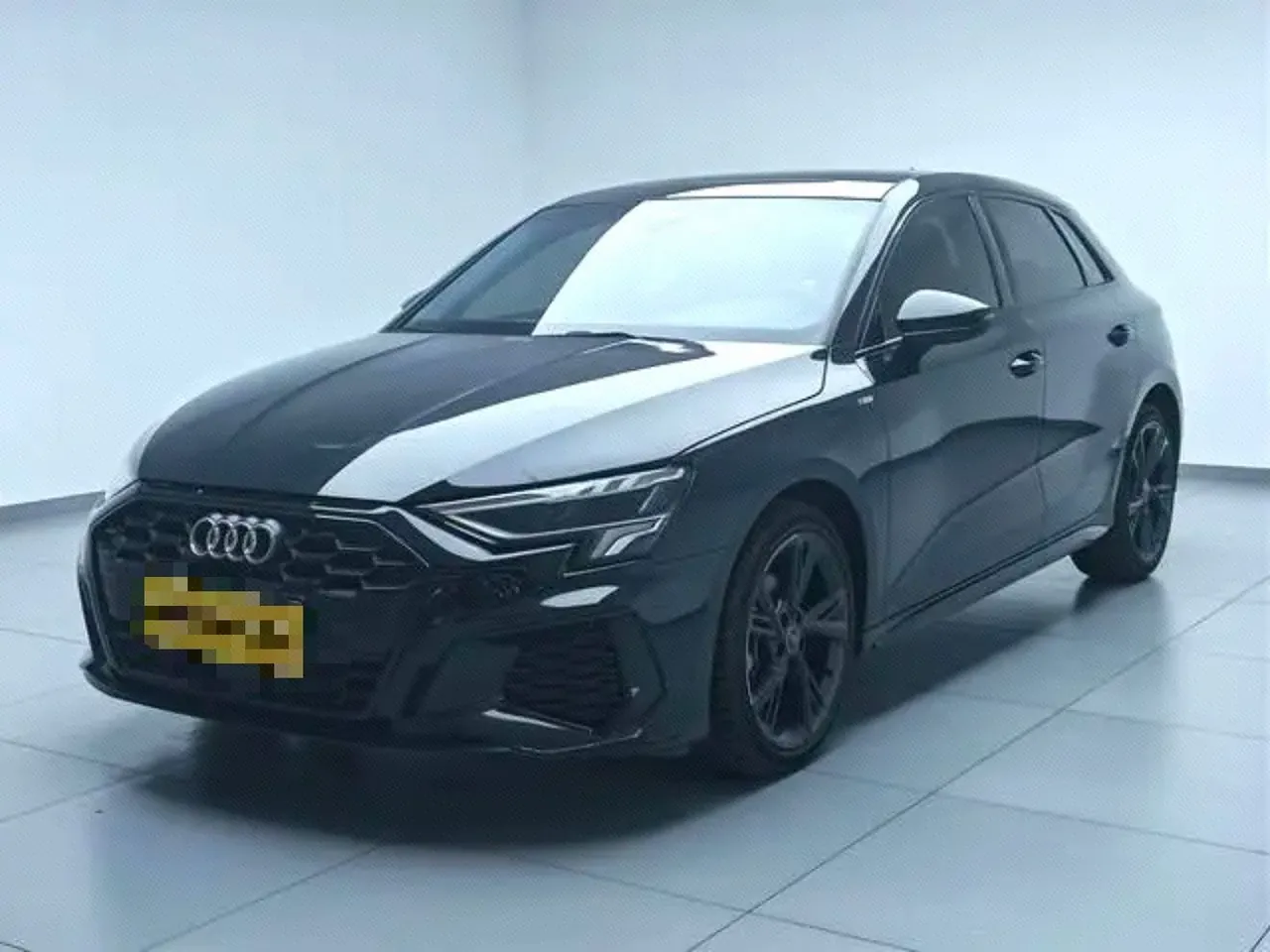 打开图片灯箱:Audi 2023 A3 Sportback 1.4TFSI 35TFSI Fashion Sports (Modified) Automatic Gear