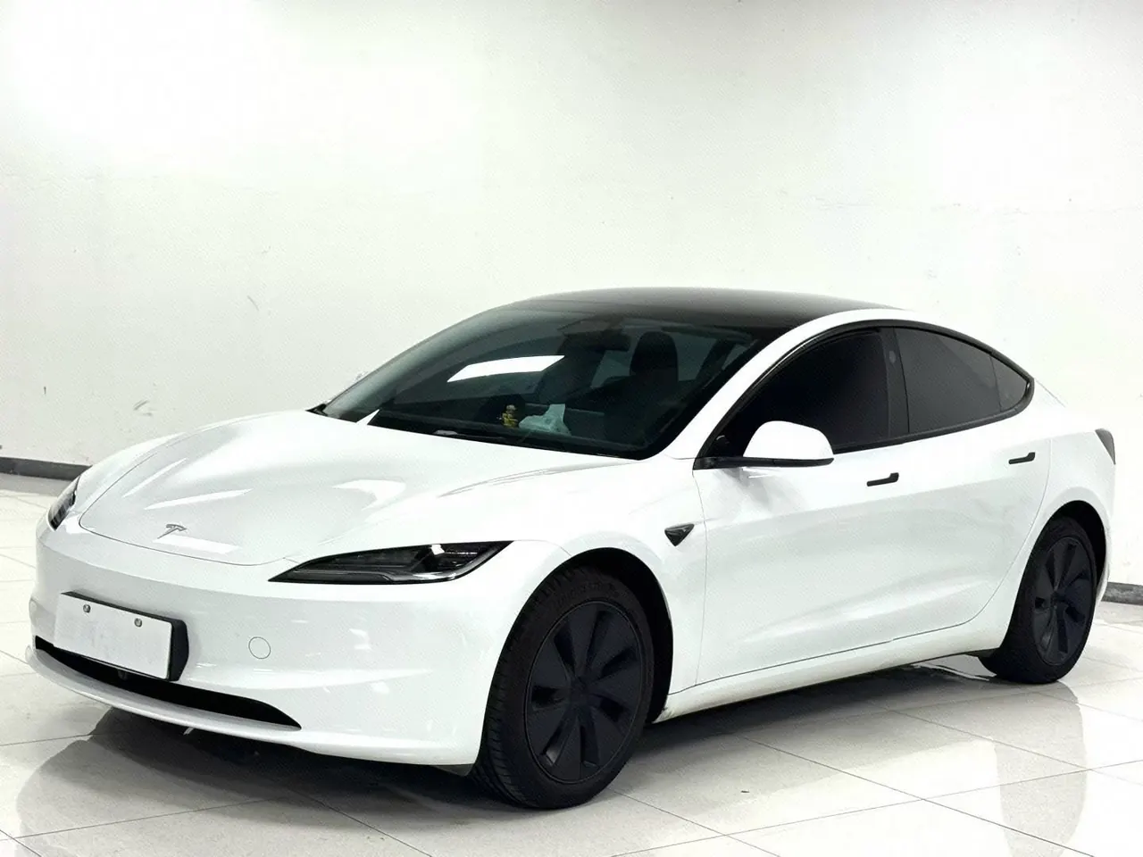 Open image lightbox: Tesla 2025 Model 3 Rear-Wheel-Drive Edition (facelift) Automatic Transmission