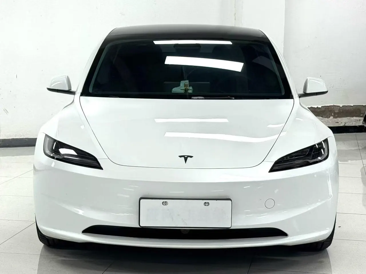 Tesla 2025 Model 3 Rear-Wheel-Drive Edition (facelift) Automatic Transmission 2