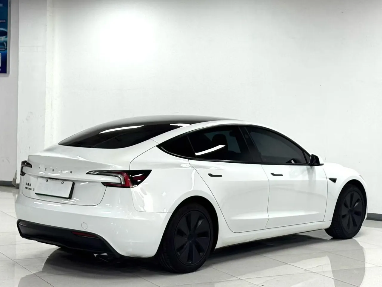Tesla 2025 Model 3 Rear-Wheel-Drive Edition (facelift) Automatic Transmission 6